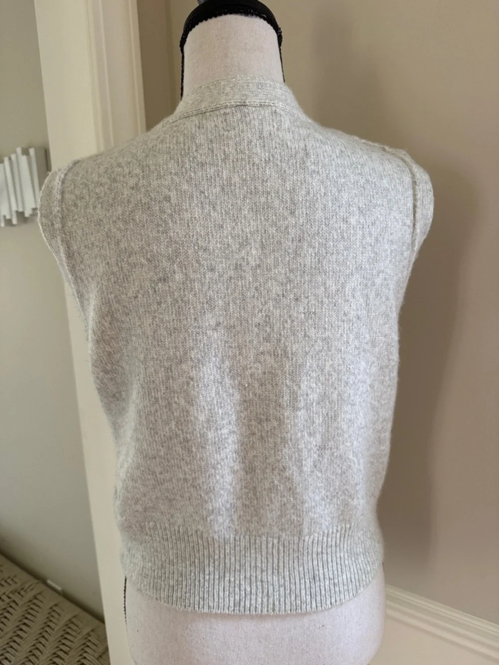Jessica Simpson Cable Knit Sweater Vest Small Gray Button Front Cozy